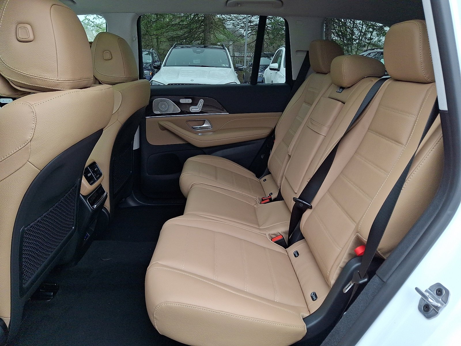 New 2026 Polar White Mercedes-Benz GLS 450 image 31