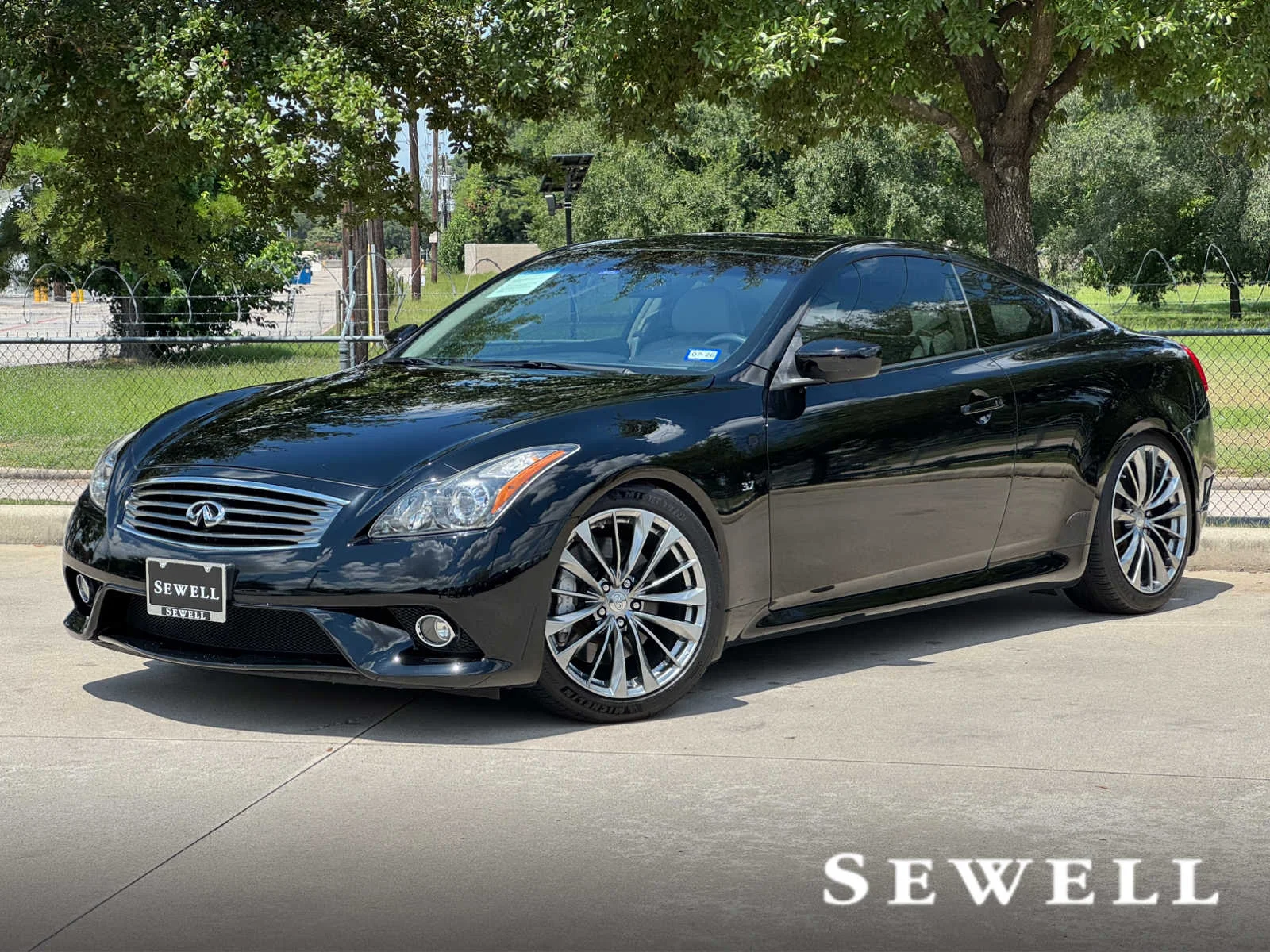 2014 INFINITI Q60 Coupe 