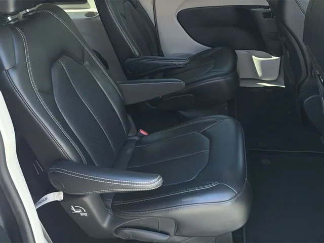 Used 2023 Gray Chrysler Touring L image 35