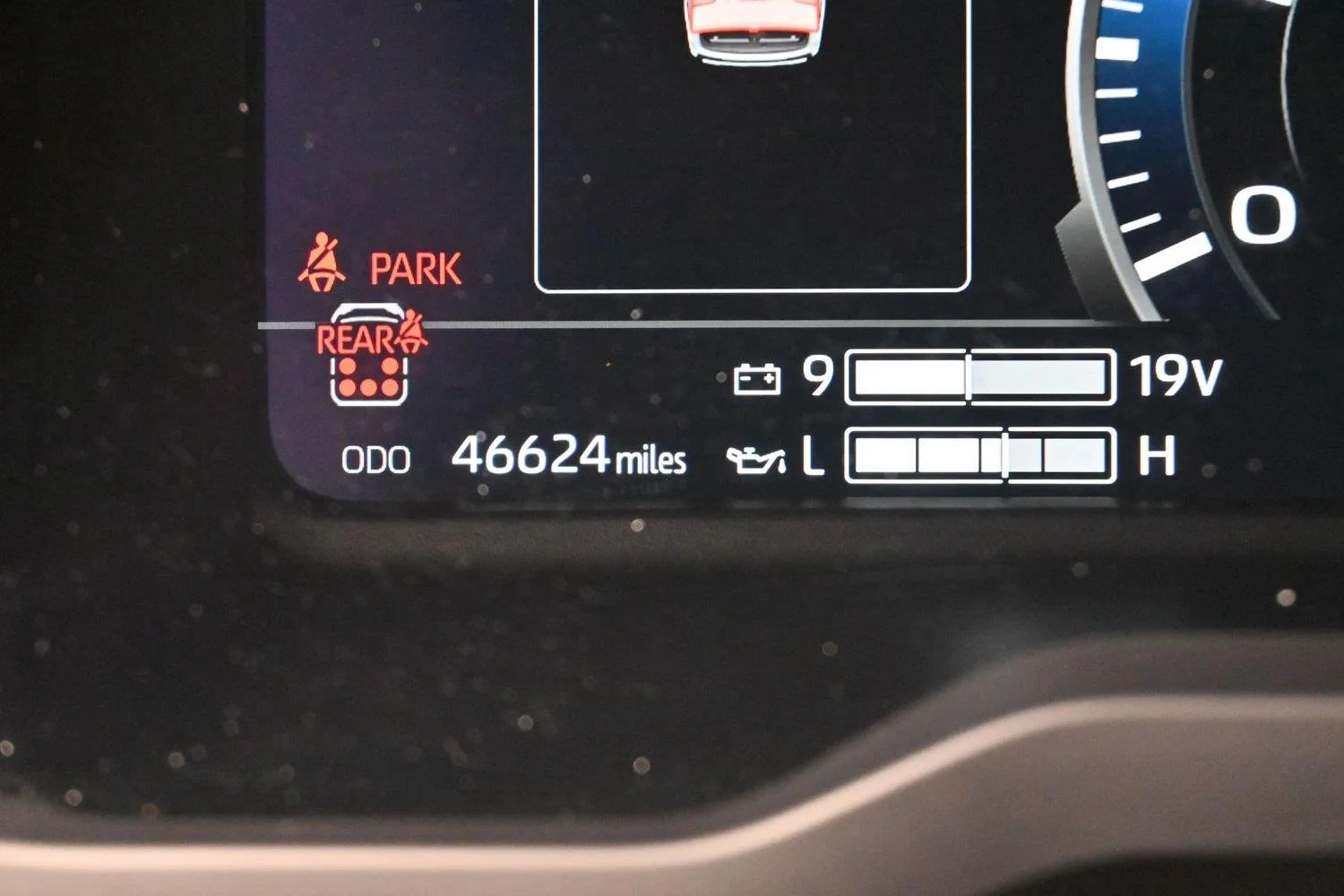 Used 2023 Magnetic Gray Metallic Toyota Platinum image 24