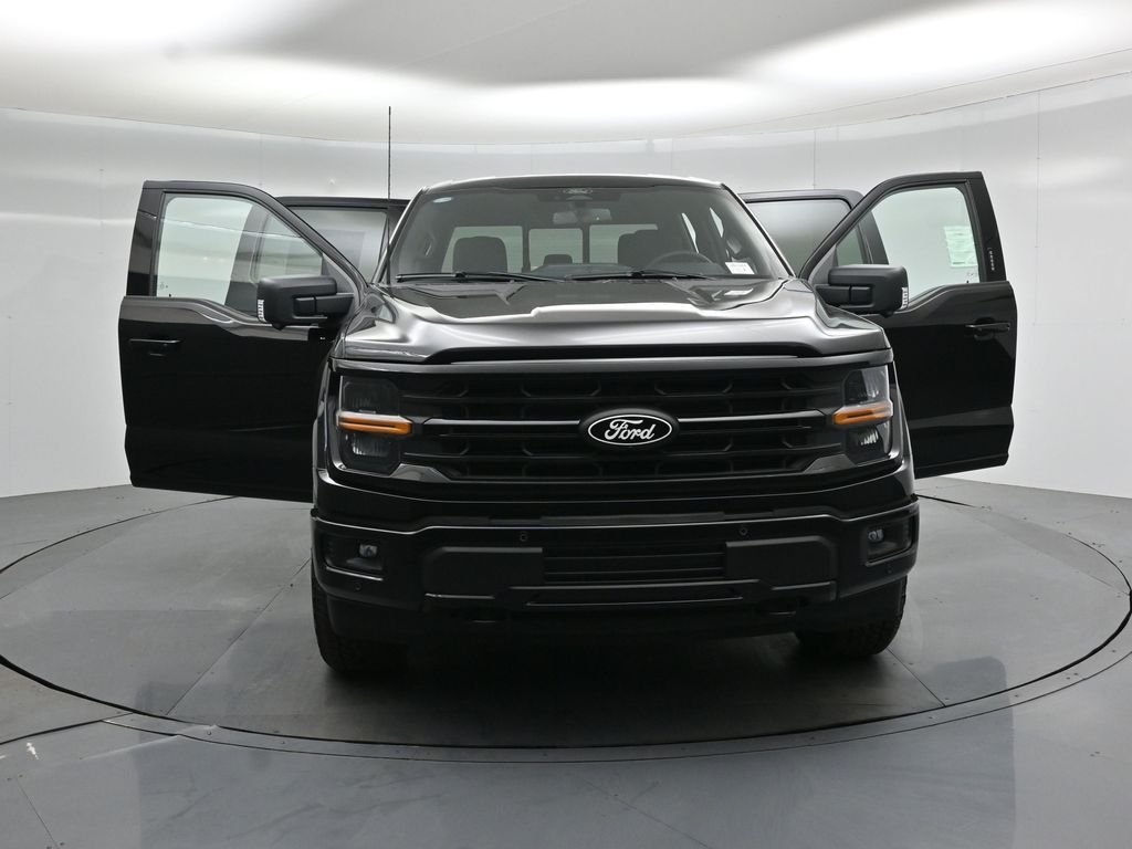 New 2026 Agate Black Metallic Ford XLT image 29