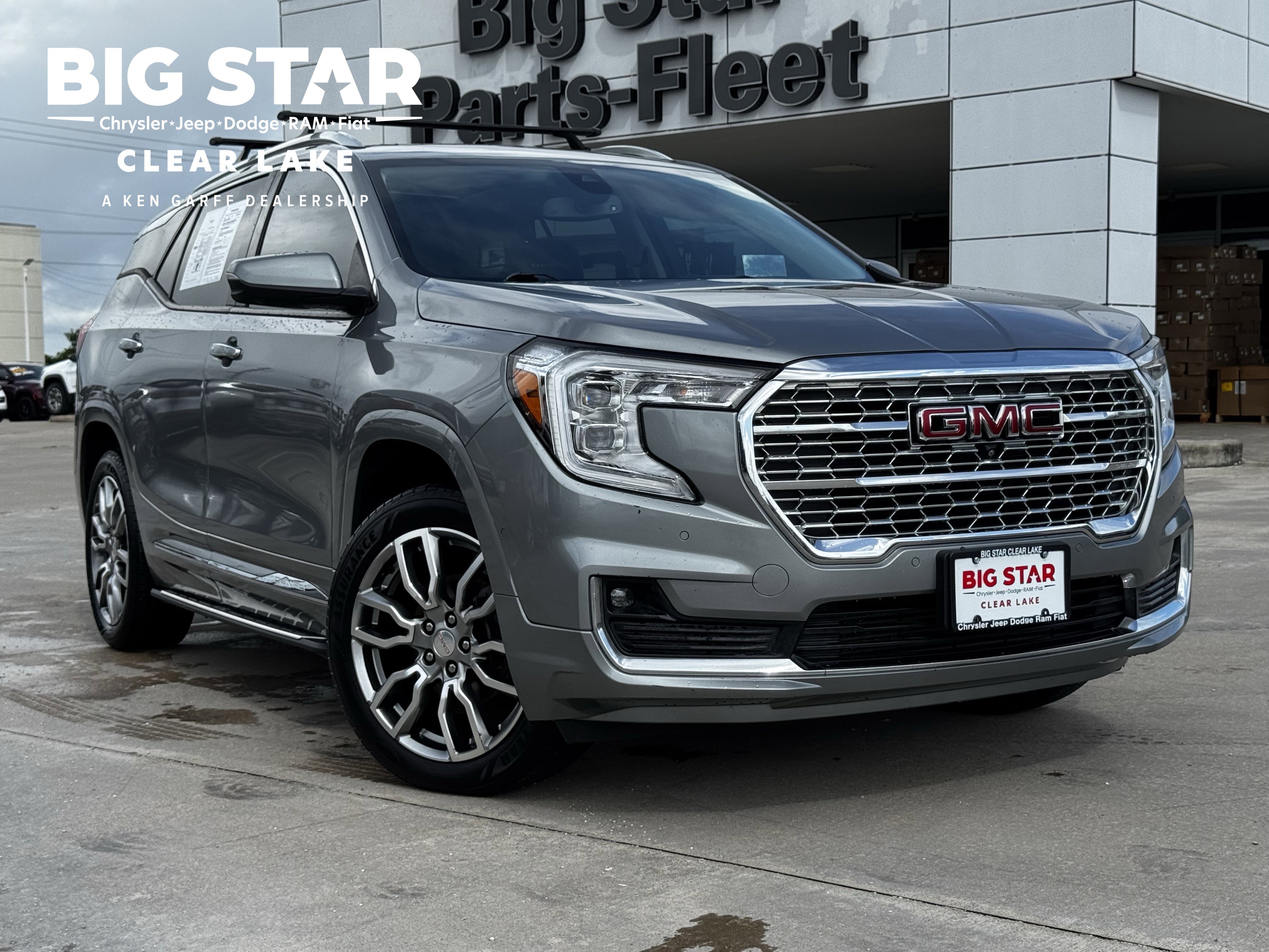 2023 GMC Terrain Denali AWD's photo