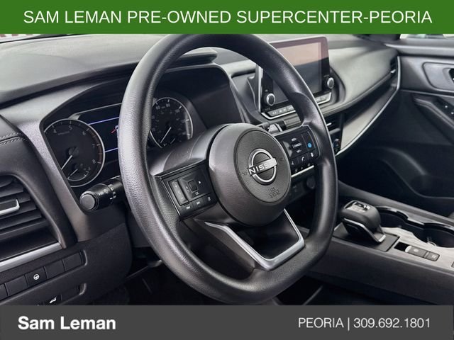 Used 2024 White Nissan SV image 11