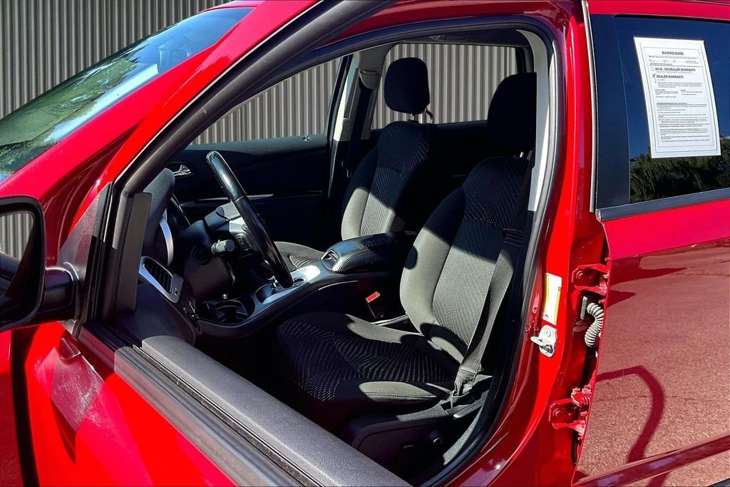 Used 2020 Red Dodge SE image 25