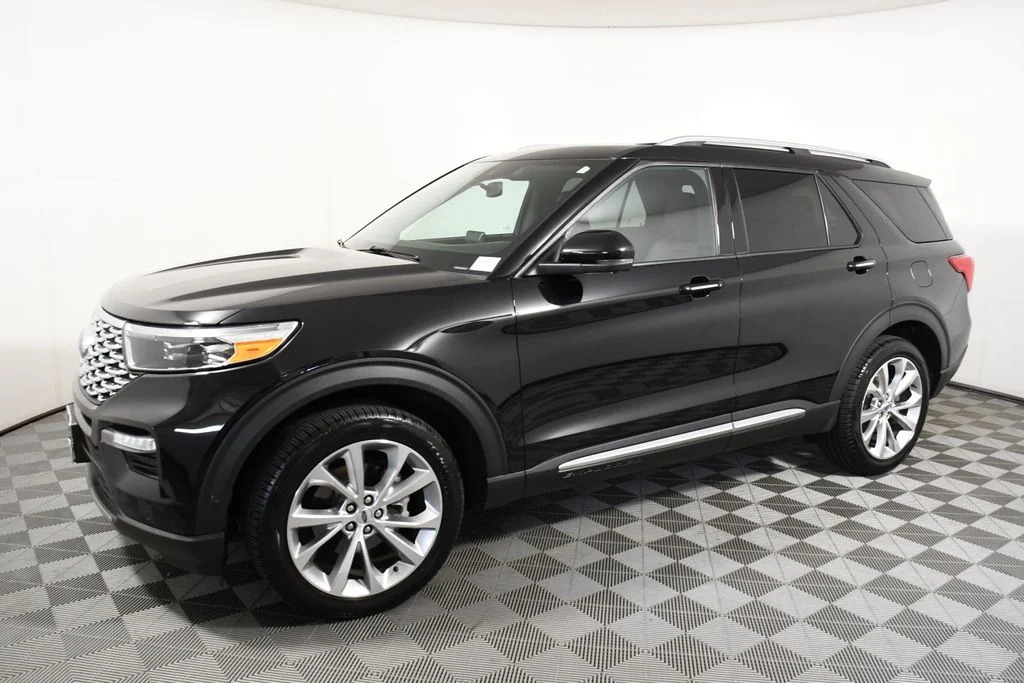 Used 2021 Ford Explorer Platinum with VIN 1FM5K8HC5MGB44441 for sale in Richfield, Minnesota