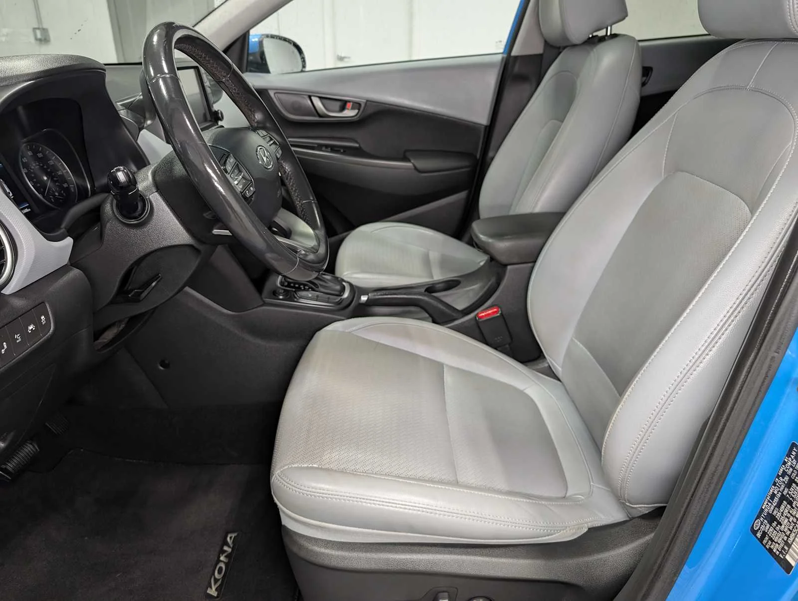 Used 2020 Surf Blue Hyundai Ultimate image 4