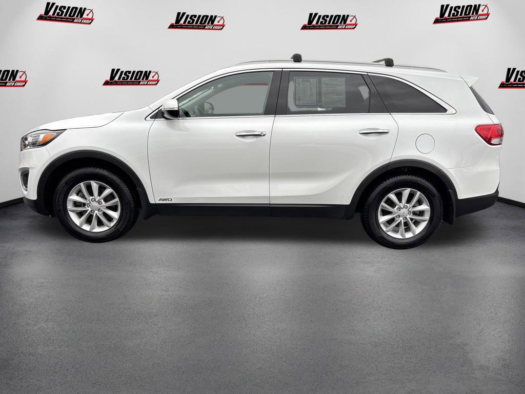 Used 2018 White Kia LX image 2