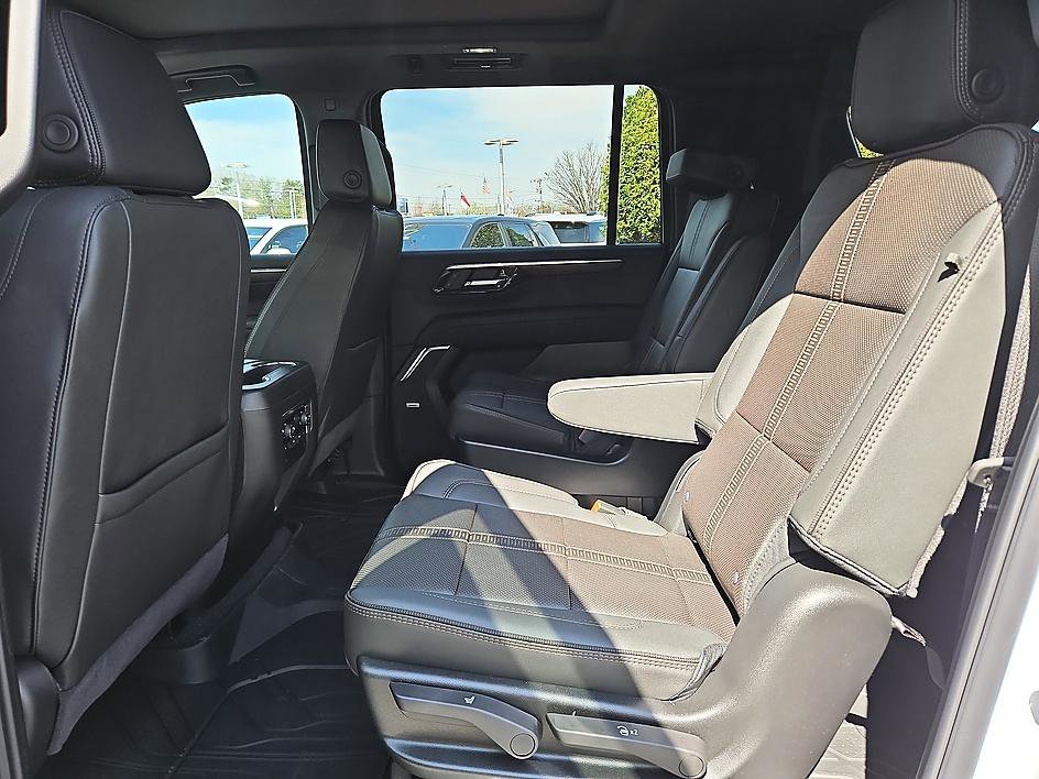 2026 Chevrolet Suburban High Country - Photo 10