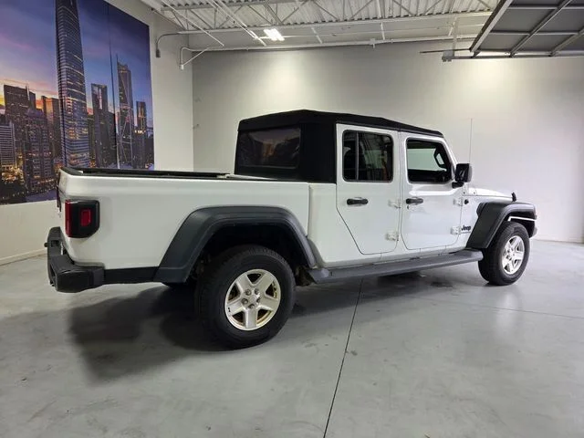 Used 2020 White Jeep Sport image 12
