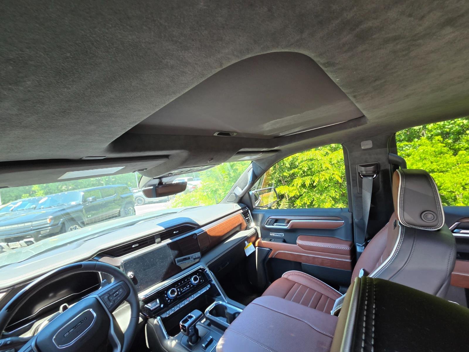 Used 2025 Sterling Metallic GMC Denali Ultimate image 12