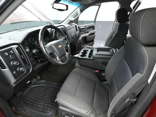 Used 2016 Red Chevrolet LT image 22