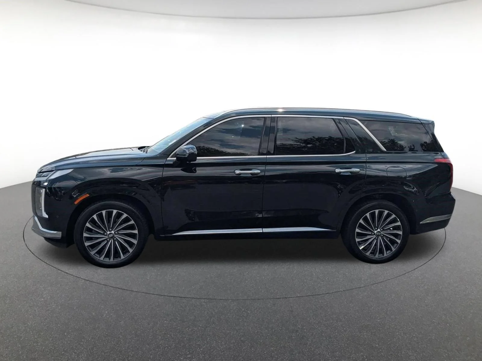 Used 2023 Robust Emerald Hyundai Calligraphy image 8