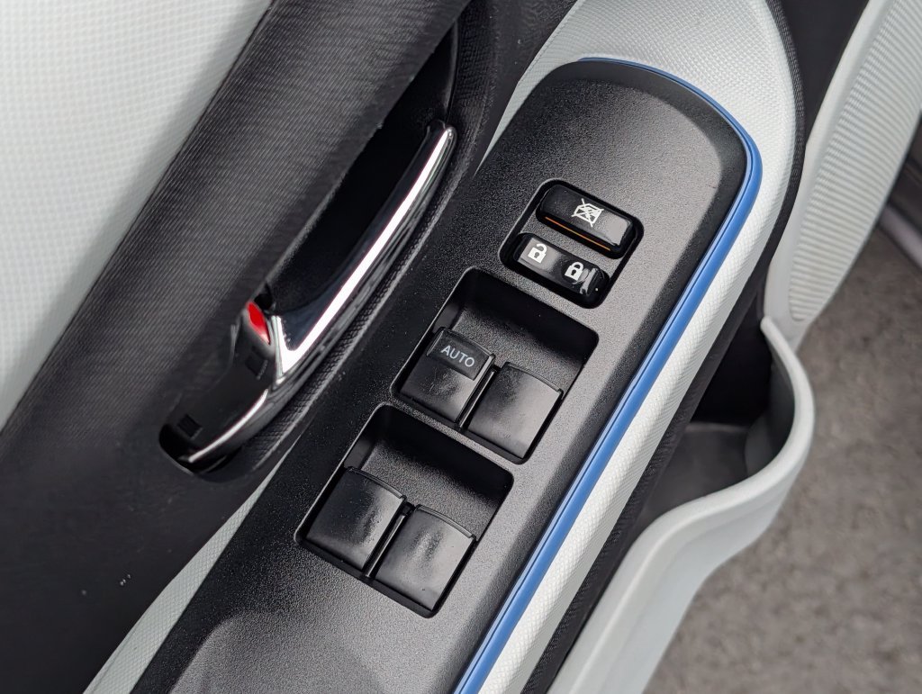 2013 Toyota Prius c Three - Photo 17