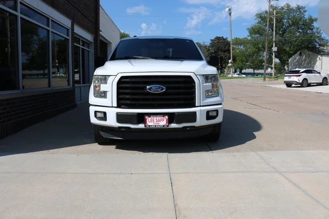 Used 2016 White Ford XLT image 3