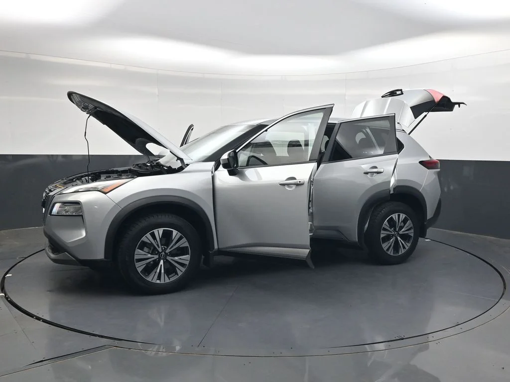 Used 2023 Silver Nissan SV image 53