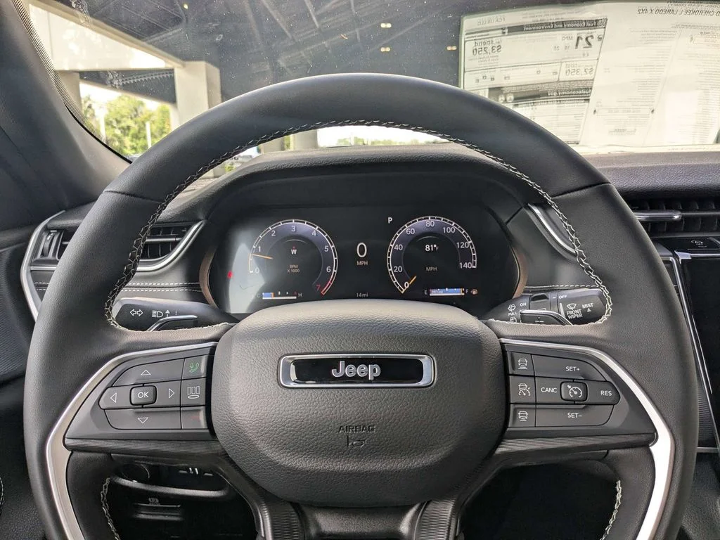 New 2026 Baltic Gray Metallic Clearcoat Jeep Laredo X image 23