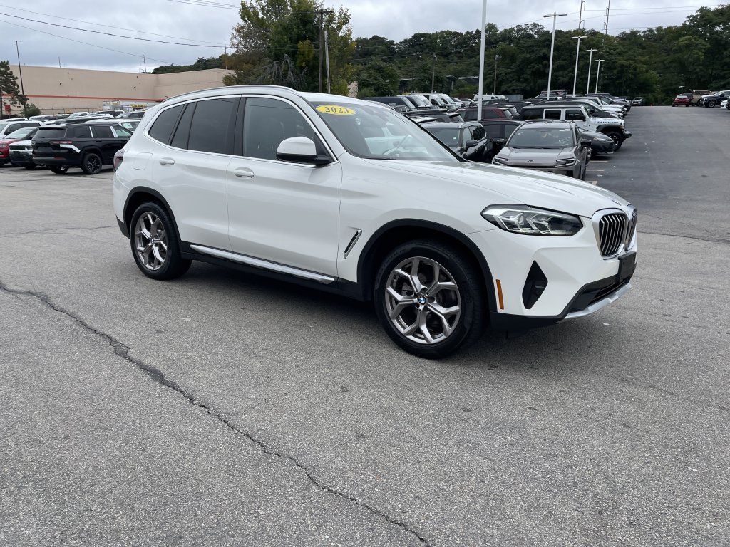 Used 2023 White BMW xDrive30i image 6