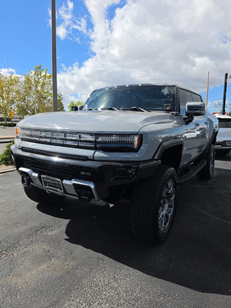 2024 GMC HUMMER EV