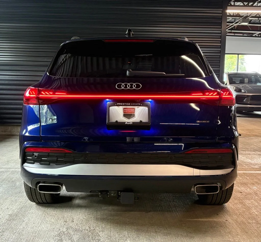New 2026 Navarra Blue Metallic Audi 2.0T Prestige image 7
