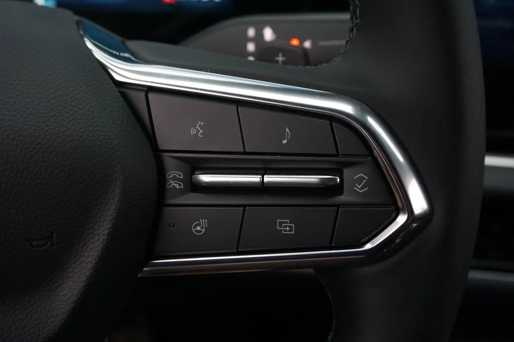 2026 Chevrolet Equinox LT - Photo 21