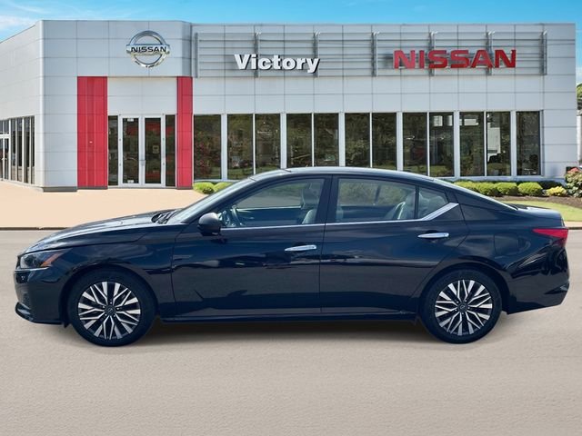 Certified Used 2024 Black Nissan 2.5 SV image 6