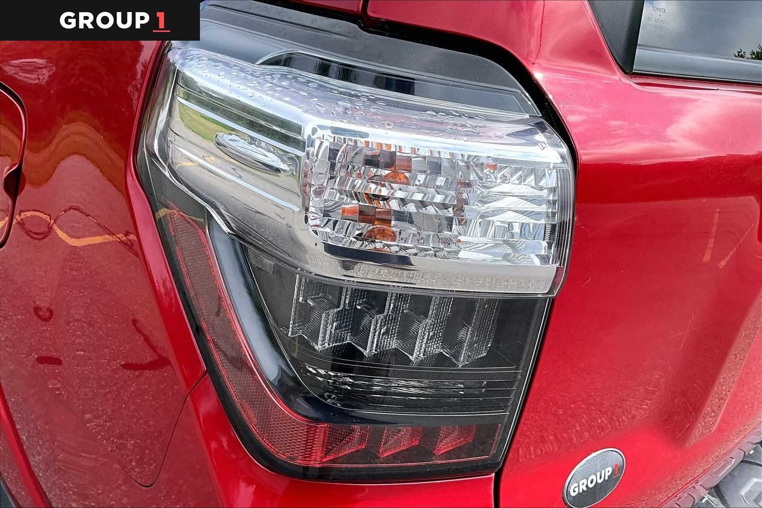 Used 2016 Barcelona Red Metallic Toyota SR5 Premium image 28