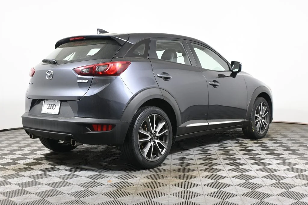 Used 2017 Gray Mazda Grand Touring image 7