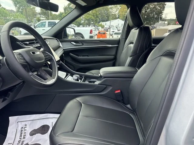 2025 Jeep Grand Cherokee Limited - Photo 13
