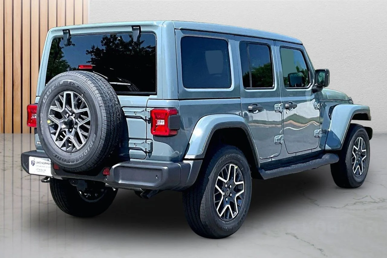 New 2026 Anvil Clear-Coat Exterior Paint Jeep Sahara image 8