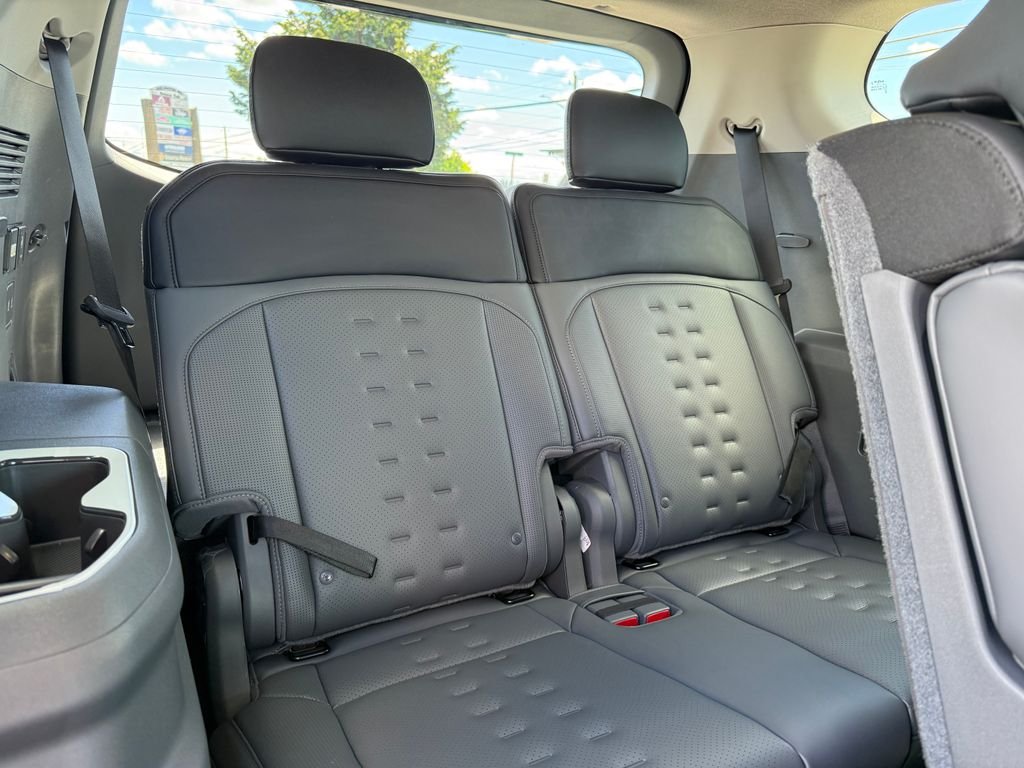 New 2026 Ocean Blue Kia Wind AWD image 14