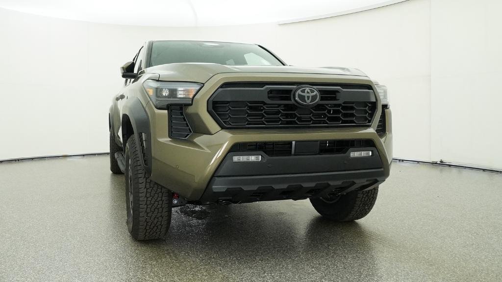 2026 Toyota Tacoma TRD Off-Road - Image 4