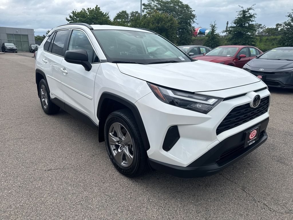 Used 2025 White Toyota LE image 10