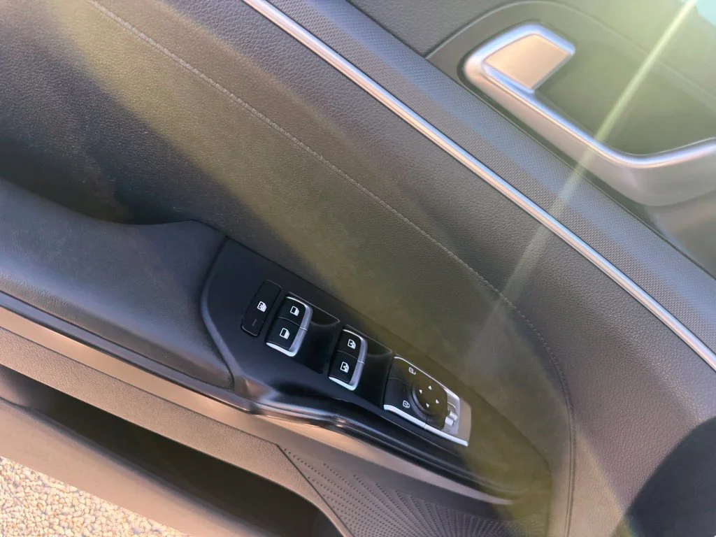 Used 2022 White Kia GT-Line image 8