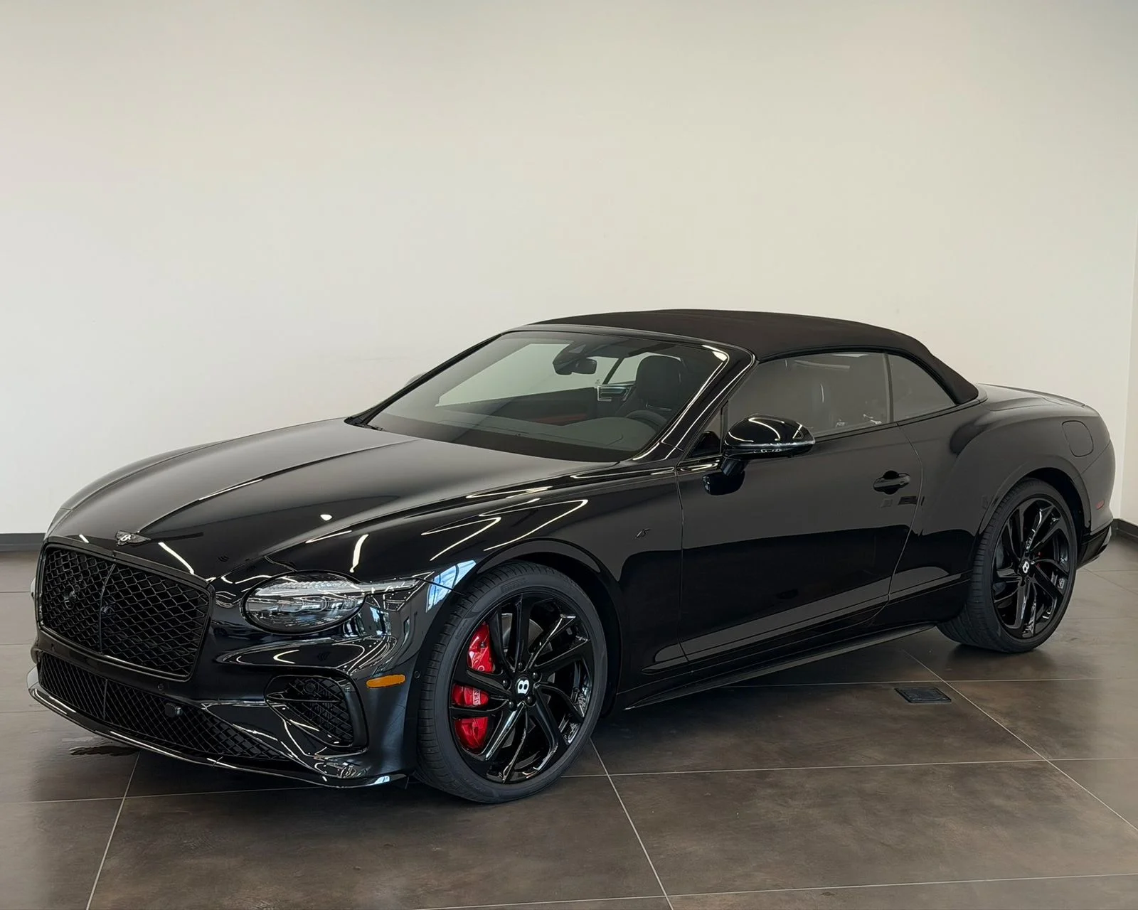 New 2026  Bentley V8 S image 7