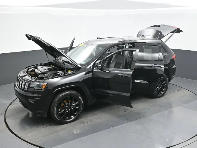 2020 Jeep Grand Cherokee Altitude - Photo 28