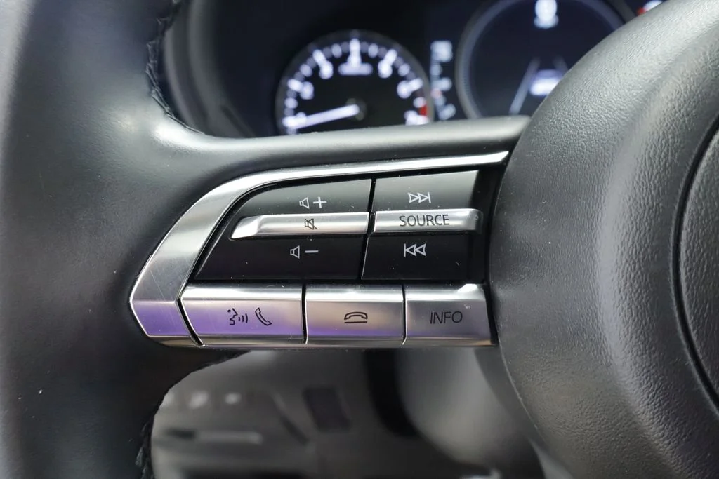 Certified Used 2022 White Mazda 2.5 S Preferred Package image 33