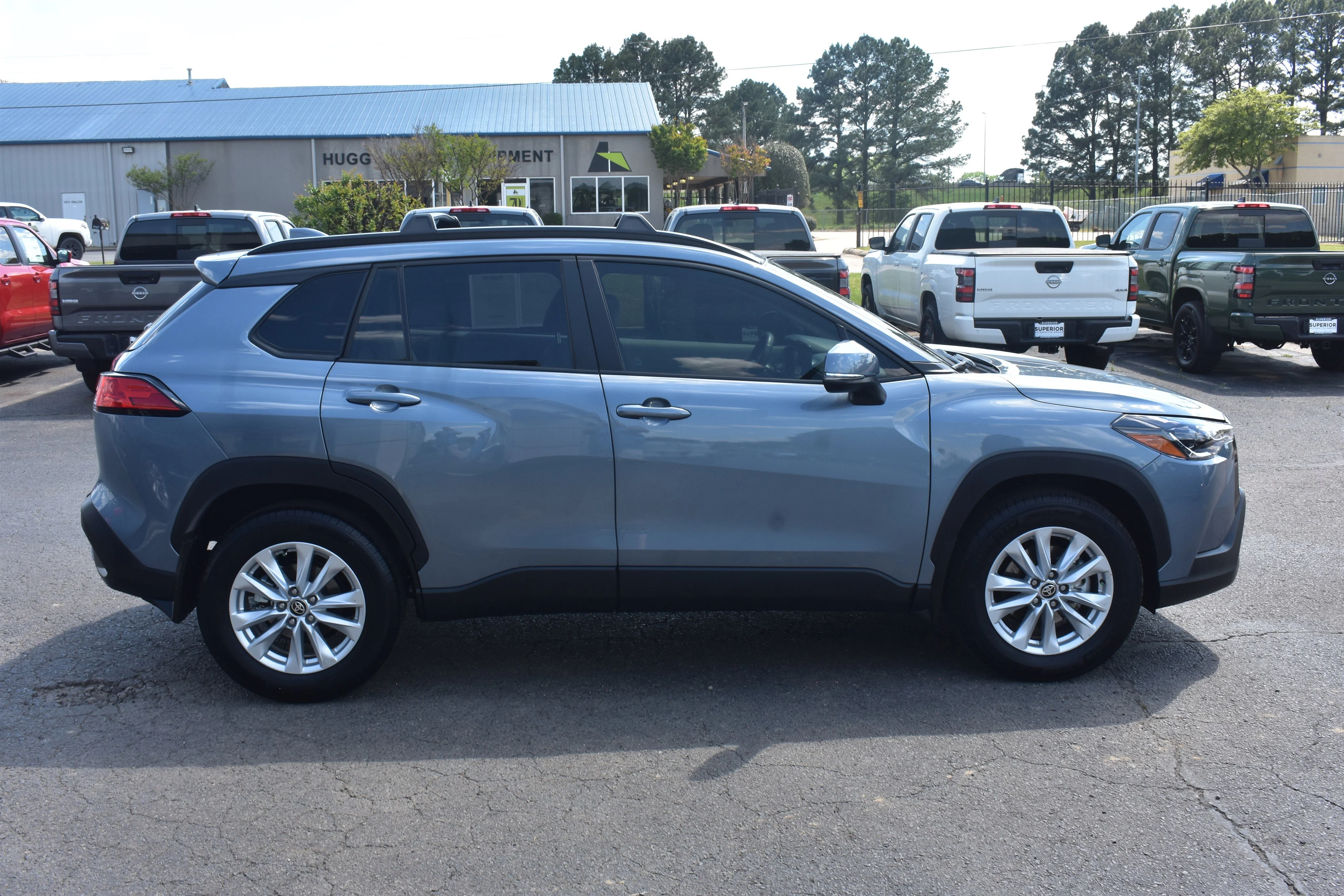 Used 2024  Toyota LE image 4