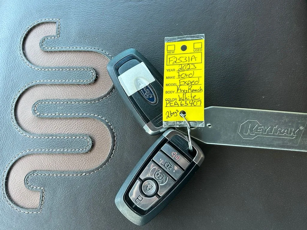 Used 2023 White Ford King Ranch image 16