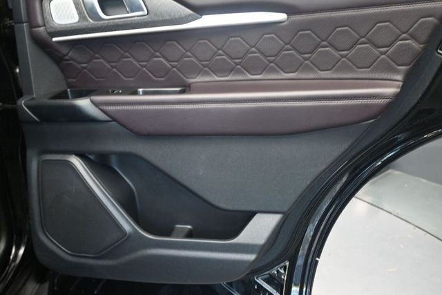 2025 Ford Explorer Platinum - Photo 22