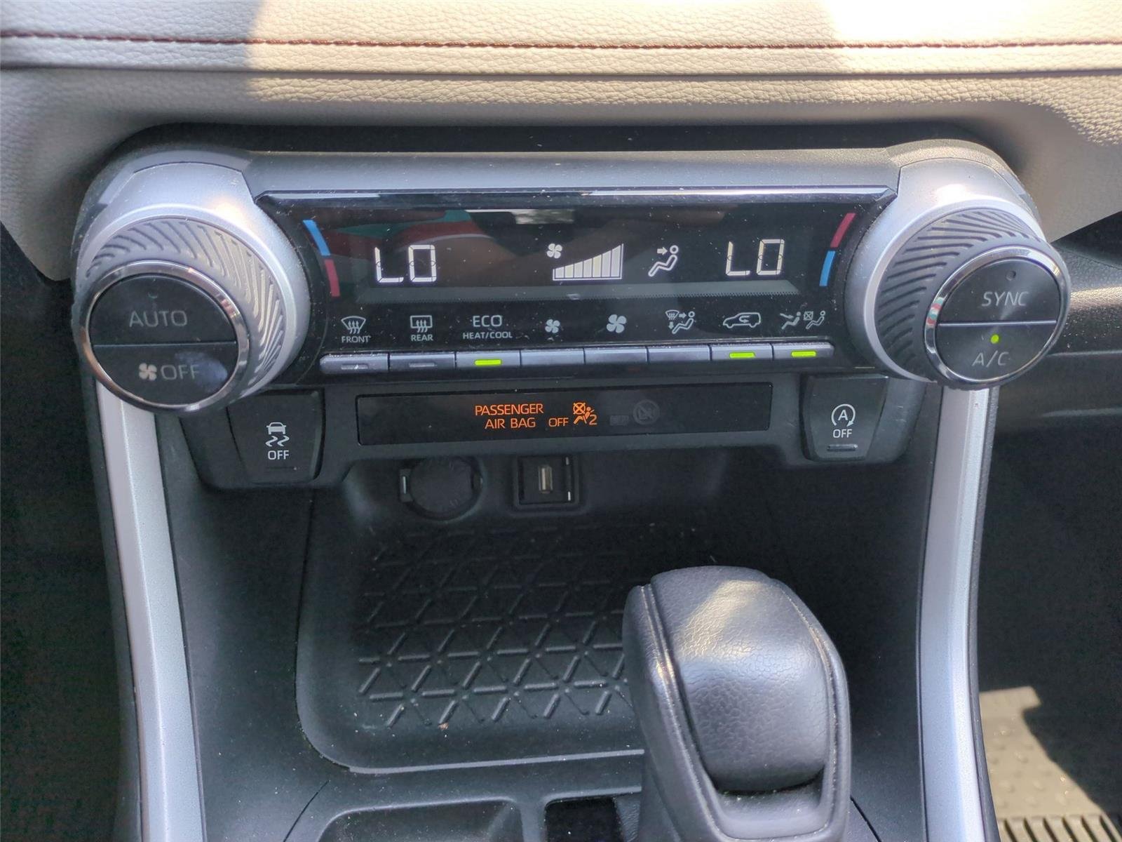 Used 2020 Super White Toyota XLE image 41