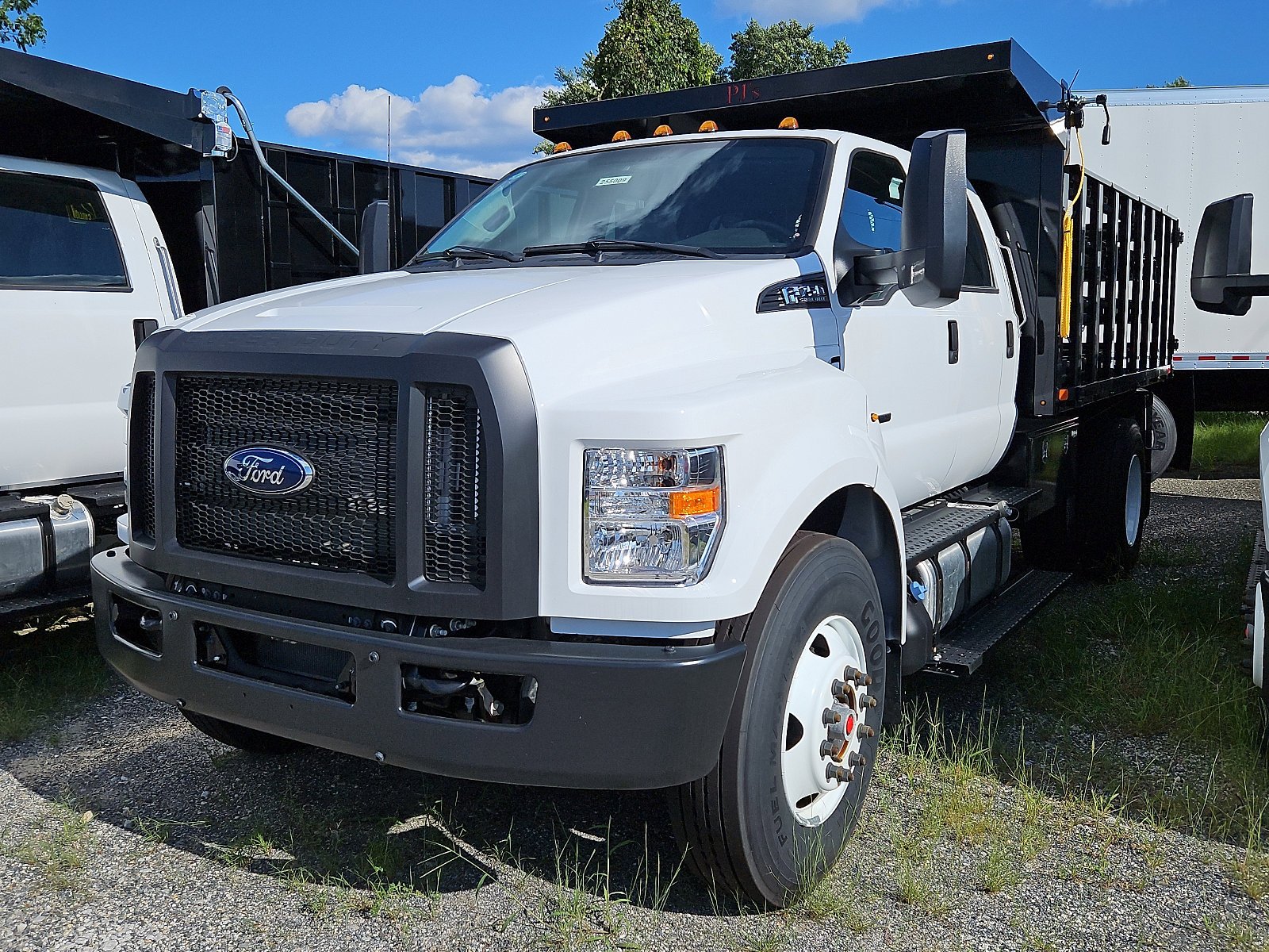 New 2025 White Ford Base image 2