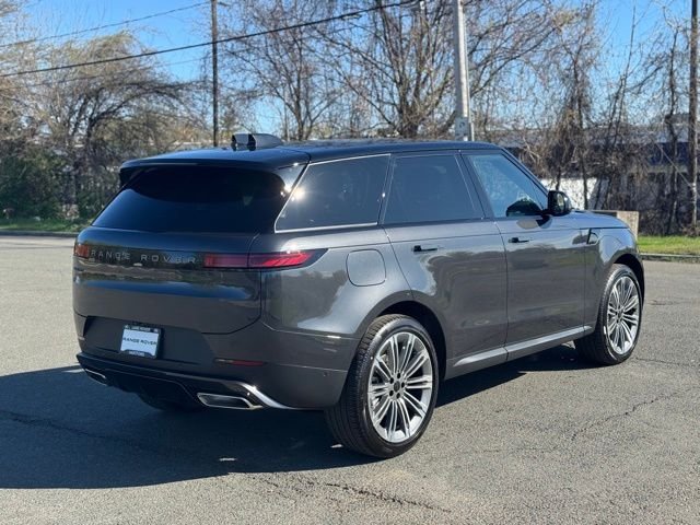 New 2026 Carpathian Grey Land Rover SE image 5