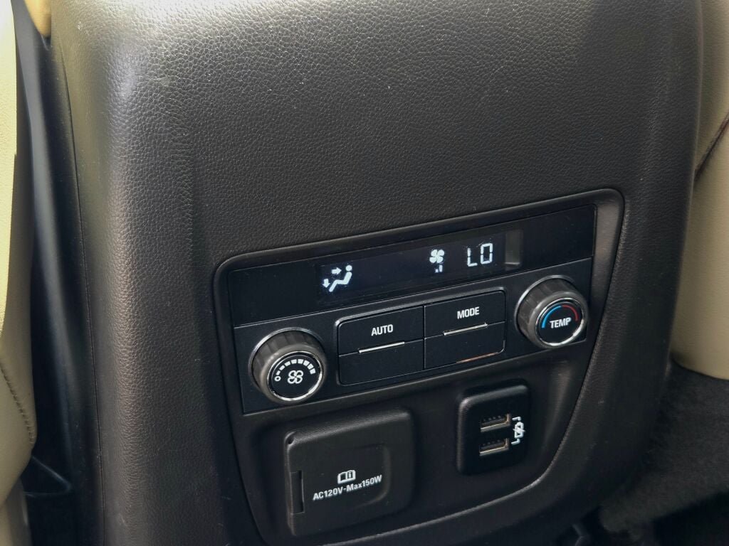 Used 2018 Silver Buick Essence image 20