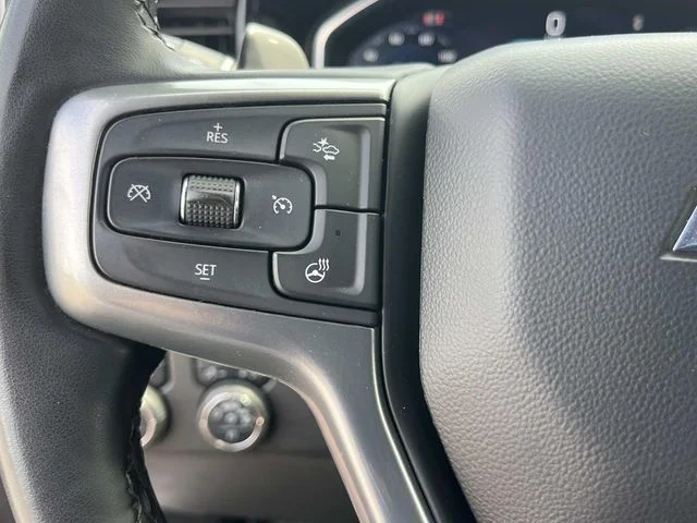 Used 2024 White Chevrolet RST image 29