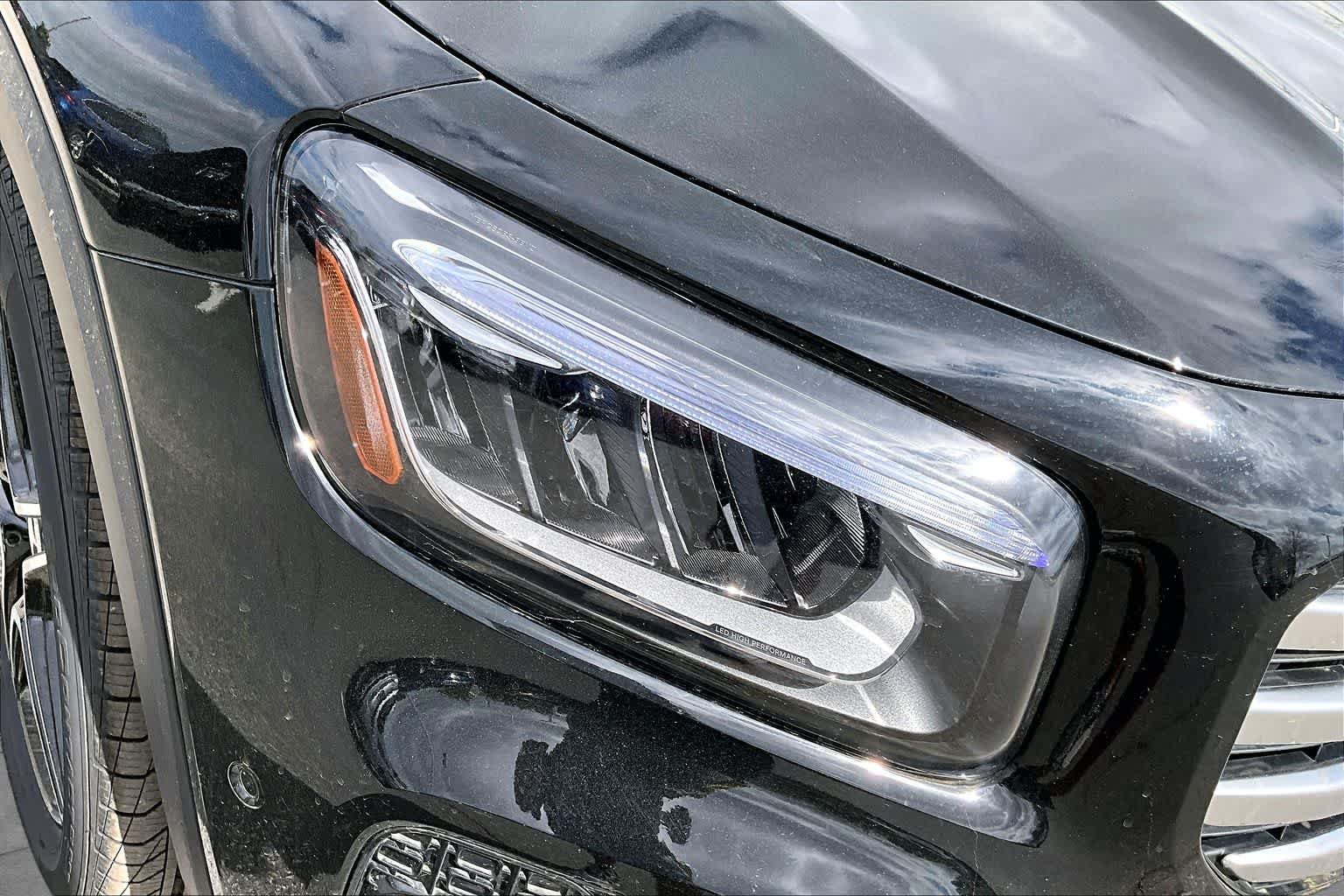 New 2026 Night Black Mercedes-Benz GLB 250 image 19