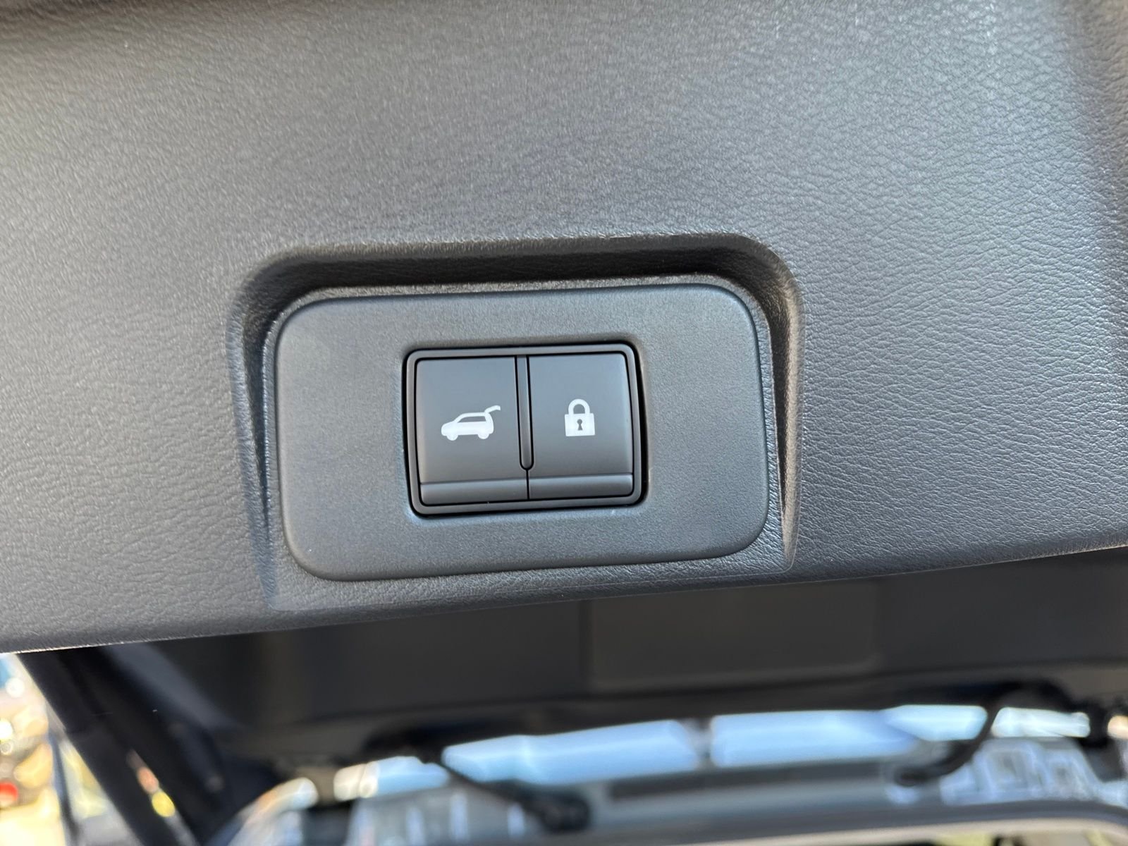 New 2026 Nissan Rogue SV 4D Sport Utility