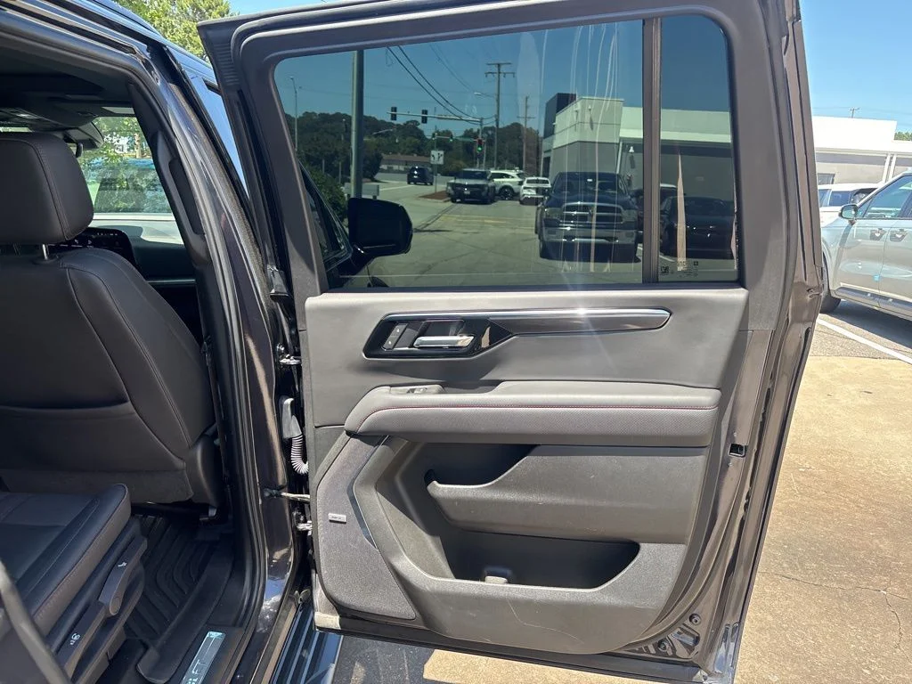Used 2025 Gray Chevrolet RST image 23