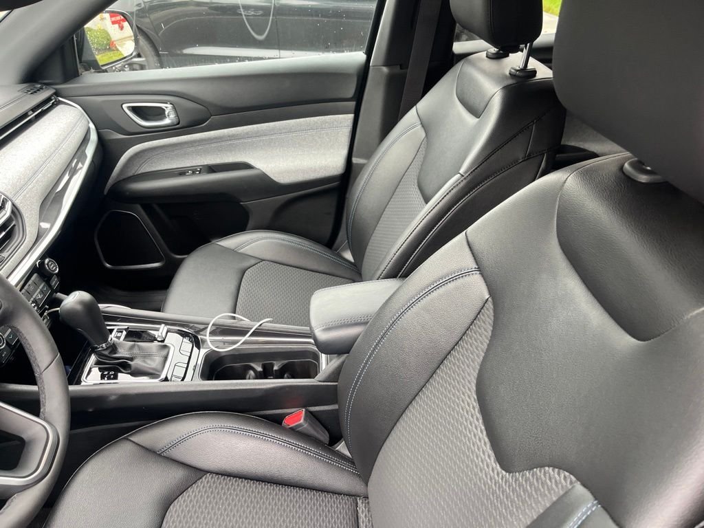 Used 2024 Black Jeep Latitude image 2