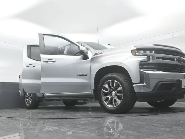 Certified Used 2020 Silver Ice Metallic Chevrolet LT image 28