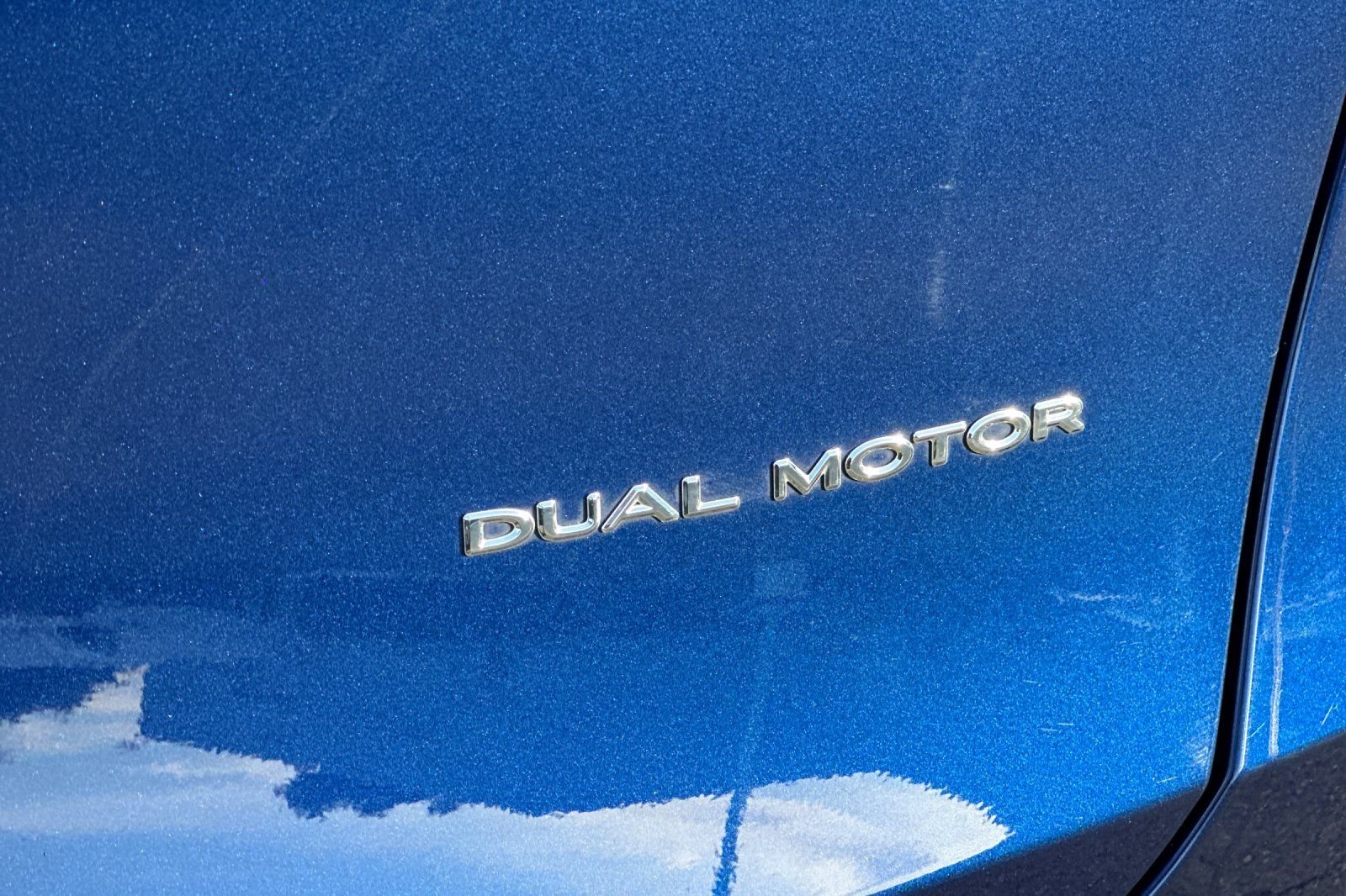 2025 Tesla Model Y Long Range - Photo 21